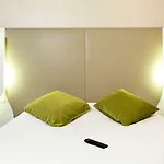 Campanile - Le Vesinet 3*