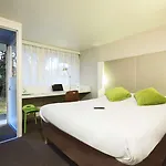 Hotel Campanile - Le Vesinet