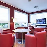 Hotel Campanile - Le Vesinet 3*