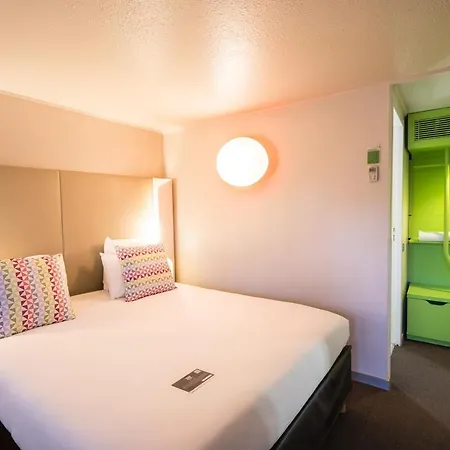 Campanile - Le Vesinet 3*