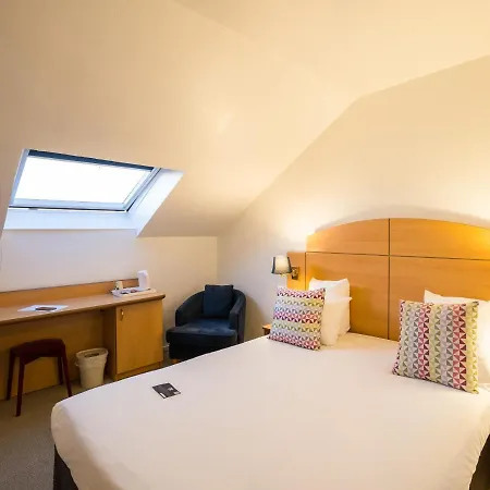 Campanile - Le Vesinet Hotel Montesson