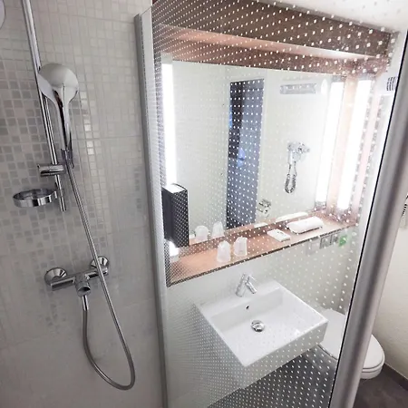 Campanile - Le Vesinet 3* Montesson