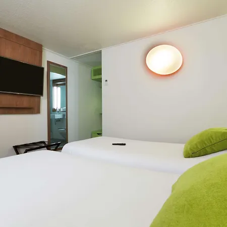 Campanile - Le Vesinet 3*