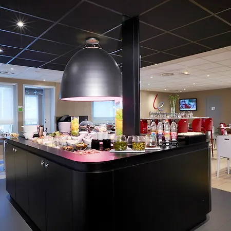 Campanile - Le Vésinet Hotel