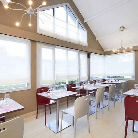 Campanile - Le Vésinet 3* Montesson