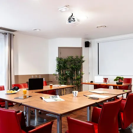 Hotel Campanile - Le Vesinet 3*