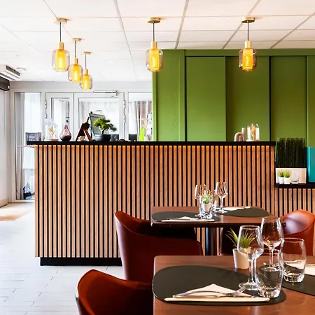 Campanile - Le Vesinet 3*