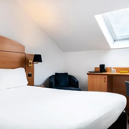 Campanile - Le Vesinet Hotel