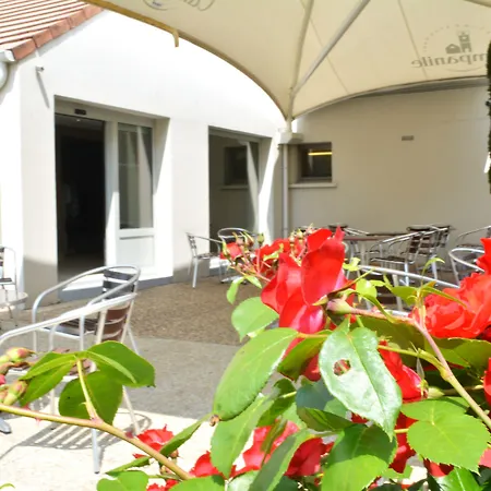 Campanile - Le Vesinet 3* Montesson