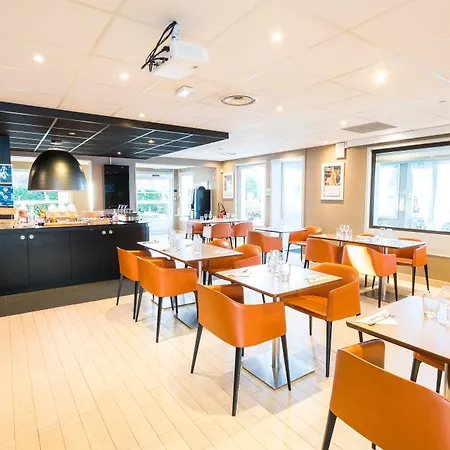 Campanile - Le Vesinet Hotel 3*