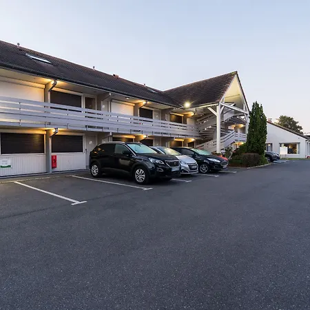 Campanile - Le Vesinet 3* Монтесон