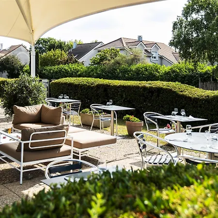 Hotel Campanile - Le Vésinet