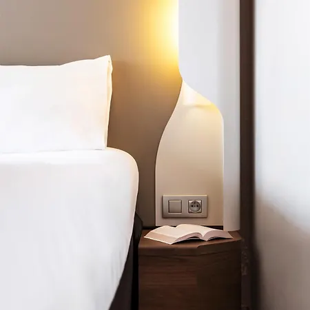 Campanile - Le Vésinet Hotel 3*