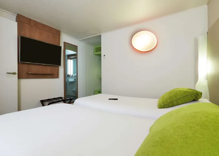 Campanile - Le Vesinet 3*