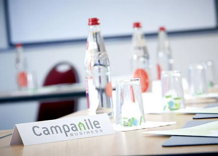 Campanile - Le Vesinet Отель
